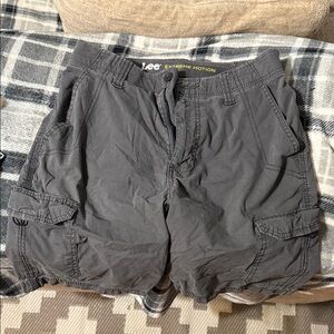 Lee Men's Cargo Shorts in Charcoal Gray